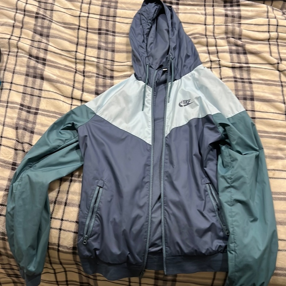 Nike Men’s Sport Windbreaker Jacket